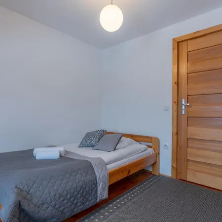 Zowiyrucha -100 M Do Wyciagow Narciarskich I 900 M Do Term Bukowina Tatrzanska