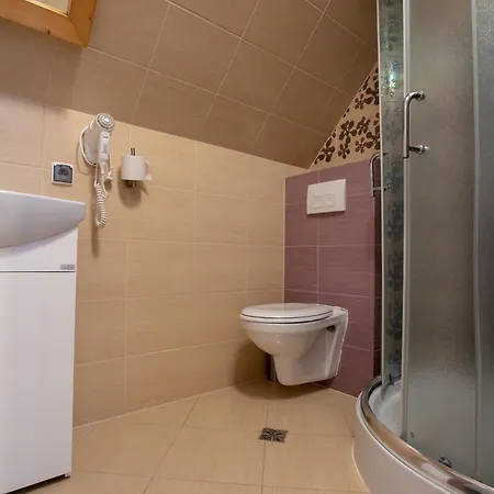 Zowiyrucha -100 M Do Wyciagow Narciarskich I 900 M Do Term